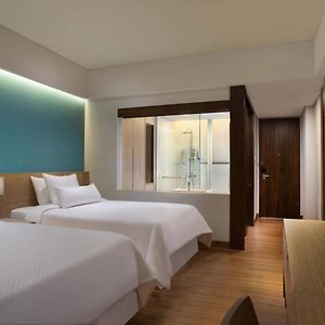 Deluxe Room Guest room 2 Twin or Single Beds Garden view Balcony Daily Shuttle to Monkey Forest Daily Yoga Bike to borrow Family Activity 24 Hour access to Motion Fitness Center